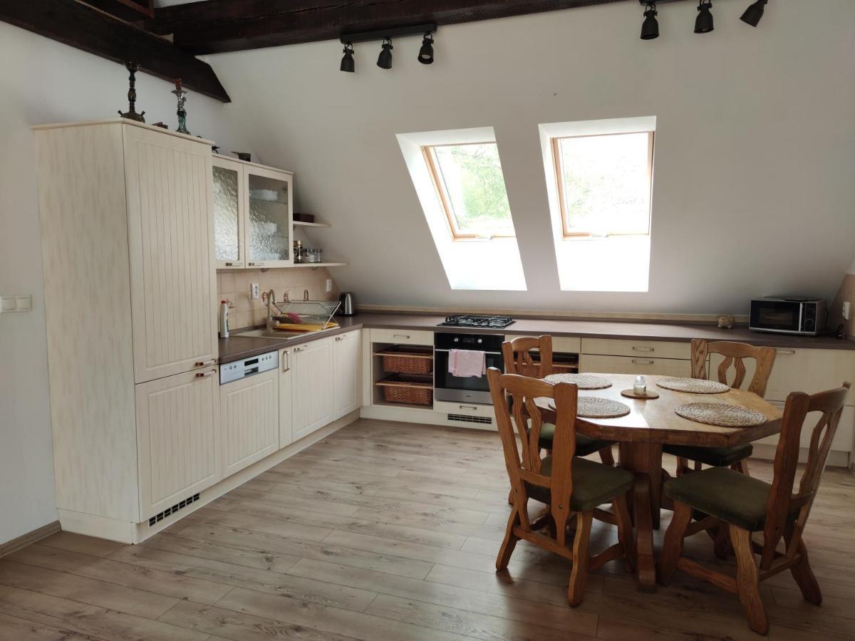 Attic Parkview Apartment П'єштяни Екстер'єр фото
