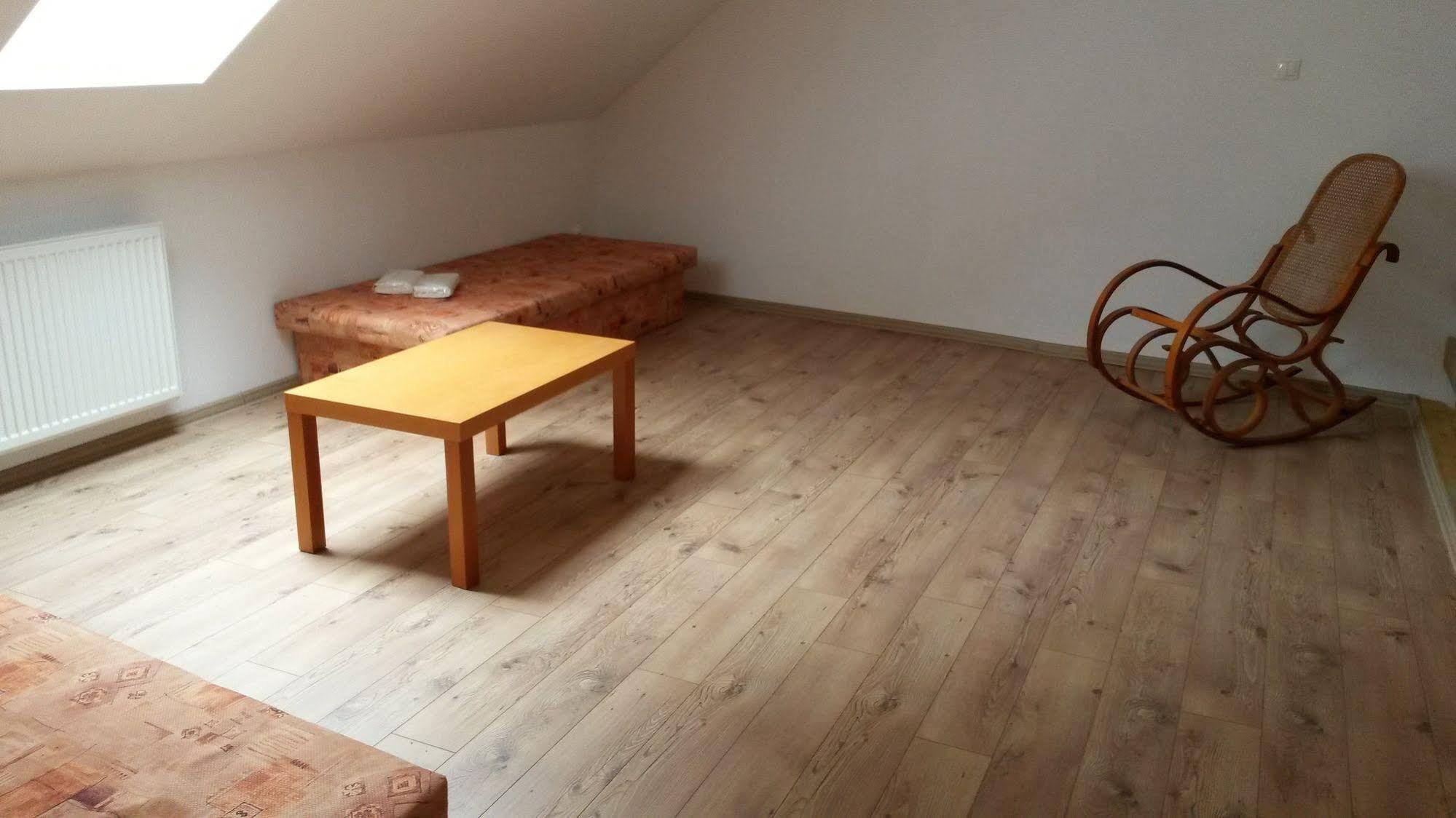 Attic Parkview Apartment П'єштяни Екстер'єр фото